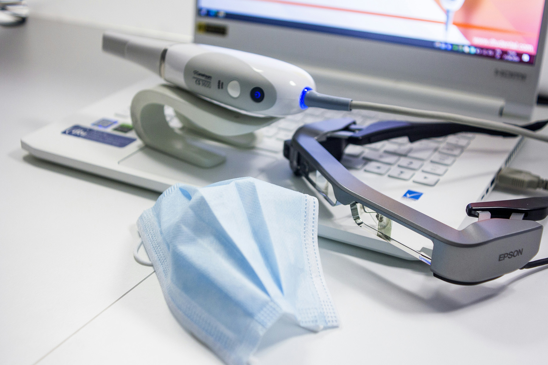 ArtioSense hip replacement